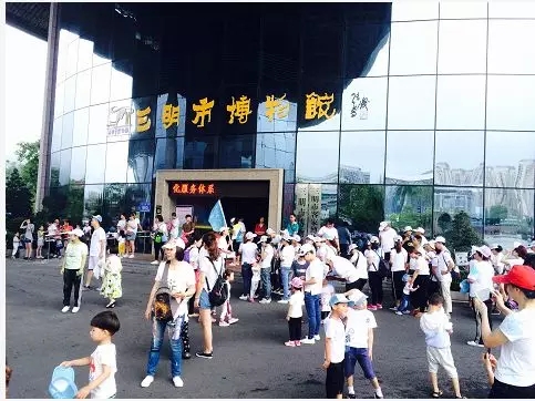 三博祝所有的小朋友、大朋友们六一快乐！