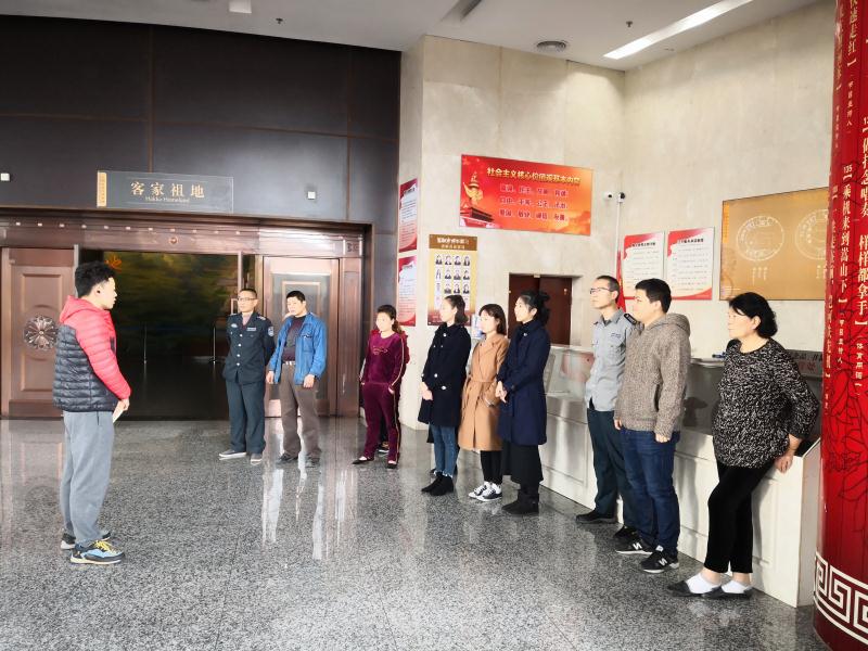 加强安全防范，迎接全国“两会”顺利召开
